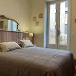 Coeur De Ville, Garage Prive Et Gratuit Avec Terrasse !
