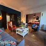 Coeur De Ville, Garage Prive Et Gratuit Avec Terrasse !